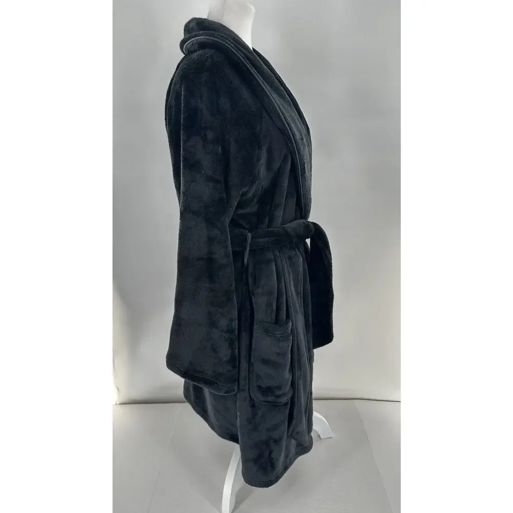 Victorias Secret Robe Sz M/L Fluffy Logo VS Black Short Cozy Soft Plush Bath NWT - Picture 4 of 9